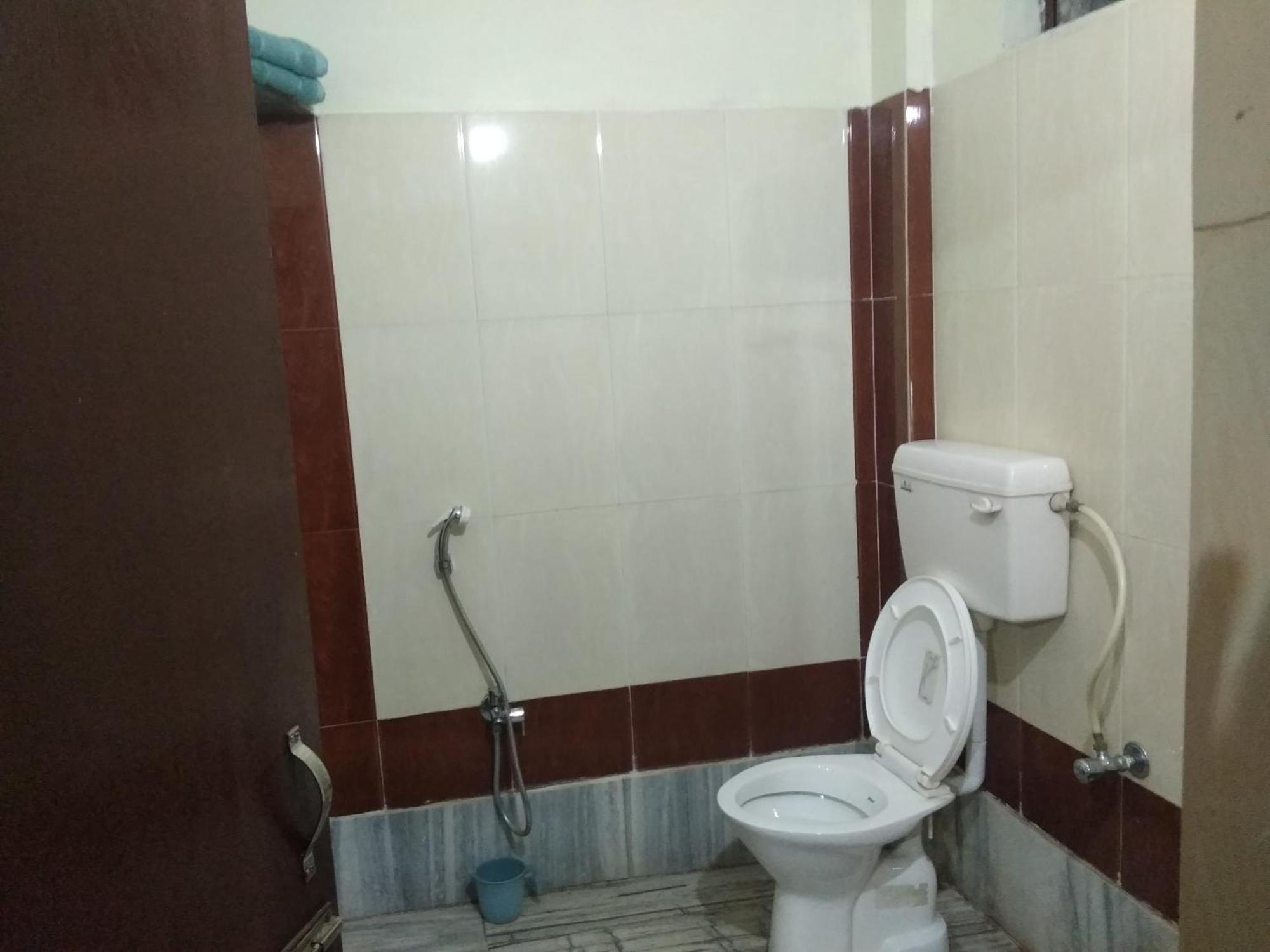 Hotel Chandrakala Regency 300 Meters From Dhanbad Railway Экстерьер фото